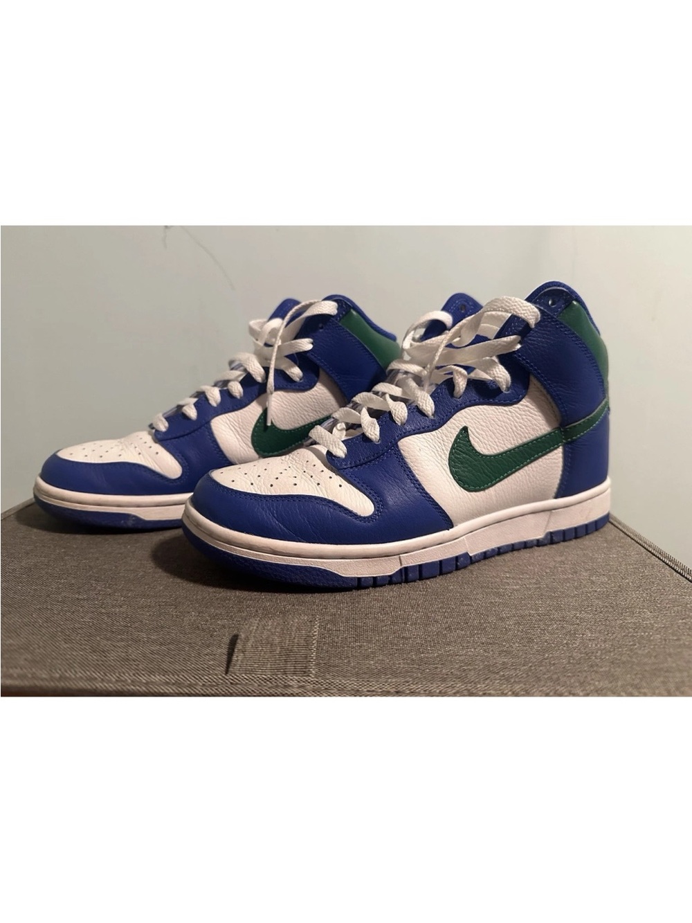 Nike High-Top Sneakers in Blue, White & Green